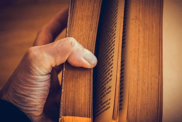 قصص حب من المجتمعات التقليدية: كيف تحافظ على التقاليد؟
