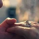 كيف تؤثر الأحداث العالمية على مفاهيم الأحلام؟