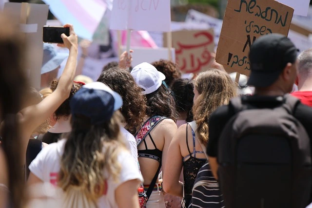 الأفلام التي تتناول قضايا المساواة في حقوق المرأة
