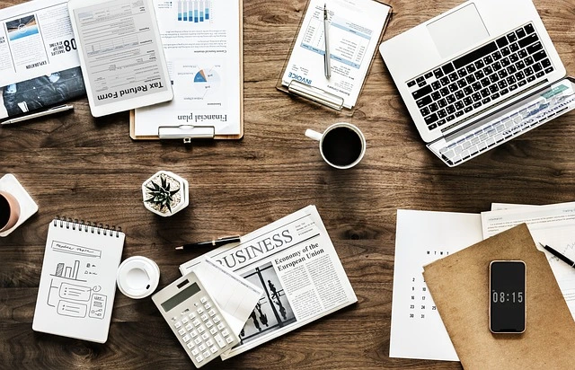 كيفية دمج التقنيات الحديثة مثل البلوكشين في تطبيقات الأعمال