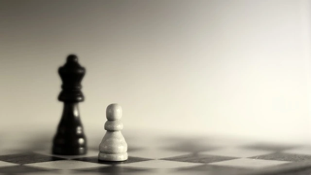 أفضل الأنميات التي تتناول موضوعات الأسلحة والتكتيك العسكري