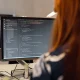 كيف تتعامل مع تحديات الابتكار في صناعة البرمجيات؟