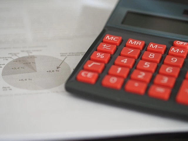 كيفية التعامل مع الاختلافات الثقافية في بيئات العمل
