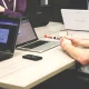كيف تبني علاقات مهنية قوية مع زملاء العمل في الخارج